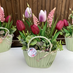 Anyák napi tulipános kosárka, Otthon & Életmód, Virágdekoráció, Virágdíszek, Virágdísz kaspóban, Virágkötés, MESKA