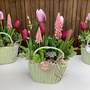 Anyák napi tulipános kosárka, Otthon & Életmód, Virágdekoráció, Virágdíszek, Virágdísz kaspóban, Virágkötés, MESKA