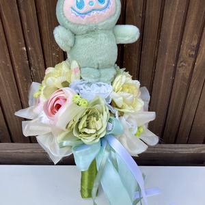 Labubu ovis ballagási csokor - otthon & életmód - virágdekoráció - virágok - virágcsokor - Meska.hu