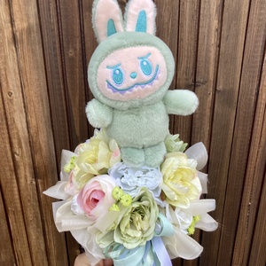 Labubu ovis ballagási csokor, Otthon & Életmód, Virágdekoráció, Virágok, Virágcsokor, Virágkötés, MESKA