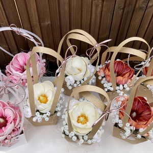 Anyák napi virágtáska - otthon & életmód - virágdekoráció - virágok - virágcsokor - Meska.hu