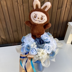 Labubu ovis ballagási csokor - otthon & életmód - virágdekoráció - virágok - virágcsokor - Meska.hu