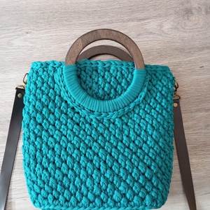 Horgolt crossbody táska türkiz színben - táska & tok - kézitáska & válltáska - vállon átvethető táska - Meska.hu