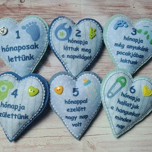 Mérföldkő szív szett iker babák fotózásához - 12 darabos csomag - ruha & divat - babaruha & gyerekruha - babafotózási ruha és kellék - Meska.hu