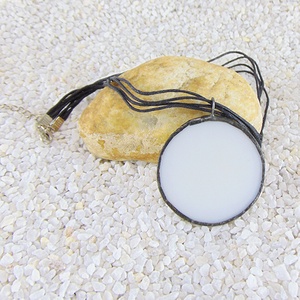 Üveg medál csatos, színes zsinórral - M0013.23 - ékszer - nyaklánc - medálos nyaklánc - Meska.hu