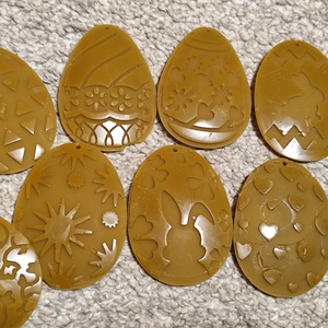 Húsvéti függő dísz ,tojás alakú dísz.  - otthon & életmód - gyertya, illat, aroma - gyertya - Meska.hu