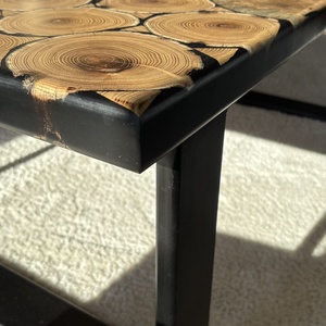 Epoxy-fa karika design asztalka, dohányzóasztal, kisasztal - otthon & életmód - bútor - asztal - Meska.hu