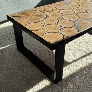Epoxy-fa karika design asztalka, dohányzóasztal, kisasztal - otthon & életmód - bútor - asztal - Meska.hu