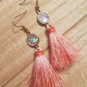 Sellős bojtos fülbevaló - ékszer - fülbevaló - lógó fülbevaló - Meska.hu