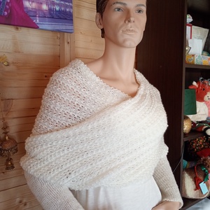 Shrug kézzel kötött mennyaszonyi boleró ujjas válkedndő ujjassál - esküvő - kiegészítők - bolero és válltakaró - Meska.hu
