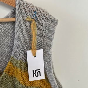 STRIPY VEST - kötött könnyű gyapjú mellény - ruha & divat - női ruha - mellény - Meska.hu