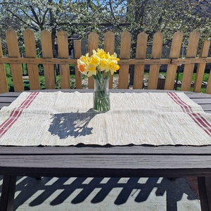 Asztalterítő drapp-piros - Meska.hu