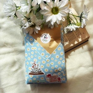 Blind date with a book 14. (fantasy), Könyv & Zene, Könyv, Scrapbook, Mindenmás, MESKA