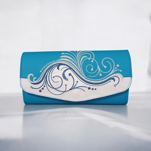 Türkizkék-fehér textilbőr pénztárca hímzett díszítéssel - Meska.hu