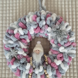 Karácsonyi ajtódísz színes manó, Karácsony, Karácsonyi lakásdekoráció, Karácsonyi ajtódíszek, Kötés, MESKA