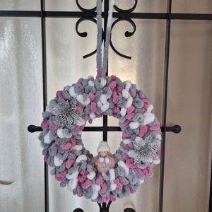 Karácsonyi ajtódísz színes kislányka - karácsony - karácsonyi lakásdekoráció - karácsonyi ajtódíszek - Meska.hu