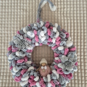 Karácsonyi ajtódísz színes kislányka - karácsony - karácsonyi lakásdekoráció - karácsonyi ajtódíszek - Meska.hu