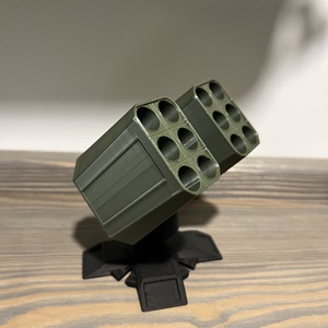 Rakétavető állvány tolltartó � 3D nyomtatott, egyedi asztali dekor - kellékek & szerszámok - szerszámok, eszközök - rajz- és íróeszköz - Meska.hu