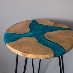 Diófa kőr alakú asztal, kisasztal, lerakó asztal, dohányzó asztal, folyó asztal, river table, epoxy table ajándék  - otthon & életmód - bútor - asztal - Meska.hu