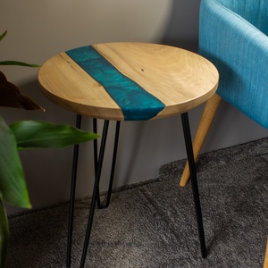 Diófa kék kőr alakú asztal, kisasztal, lerakó asztal, dohányzó asztal, folyó asztal, river table epoxy table ajándék  - otthon & életmód - bútor - asztal - Meska.hu