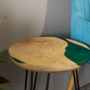 Diófa zöld kőr alakú asztal, kisasztal, lerakó asztal, dohányzó asztal, folyó asztal, river table epoxy table ajándék  - otthon & életmód - bútor - asztal - Meska.hu