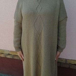 Kézzel kötött homok színű ruha - Meska.hu
