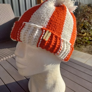 Sapka csíkos, piros, fehér  - ruha & divat - sál, sapka, kendő - vállkendő - Meska.hu