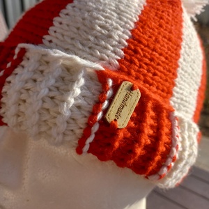 Sapka csíkos, piros, fehér  - ruha & divat - sál, sapka, kendő - vállkendő - Meska.hu