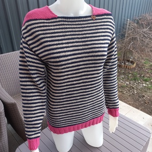 Kézzel kötött csíkos pulóver  - Meska.hu