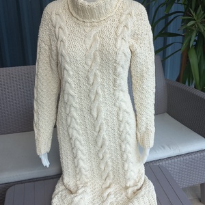 Kész termék. Kézzel kötött beige színű ruha merino gyapjú - Meska.hu