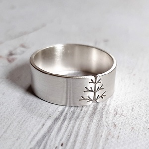 Fa ezüst gyűrű (8 mm széles, szatén) - Meska.hu