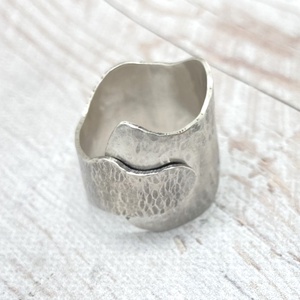 Rusztikus széles ezüst gyűrű  - ékszer - gyűrű - statement gyűrű - Meska.hu