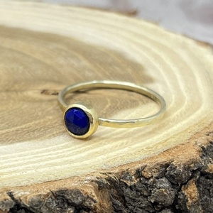 Lápisz lazuli arany gyűrű  (14K) - ékszer - gyűrű - szoliter gyűrű - Meska.hu