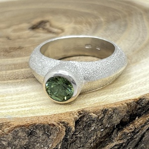 Ezüst gyűrű peridottal, Ékszer, Gyűrű, Szoliter gyűrű, Ékszerkészítés, Ötvös, MESKA