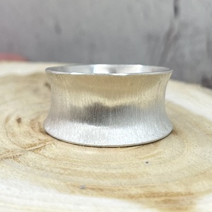 Homorú ezüst gyűrű - MEGRENDELÉSRE - ékszer - gyűrű - statement gyűrű - Meska.hu