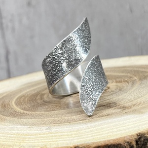 Rusztikus széles ezüst gyűrű  - ékszer - gyűrű - statement gyűrű - Meska.hu