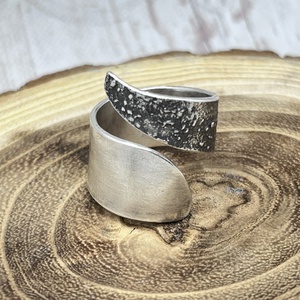 Rusztikus széles ezüst gyűrű  - ékszer - gyűrű - statement gyűrű - Meska.hu