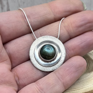 Labradorit ezüst nyaklánc - ékszer - nyaklánc - medál - Meska.hu