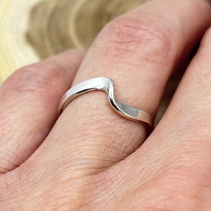 Hullám ezüst gyűrű  - ékszer - gyűrű - fonódó gyűrű - Meska.hu