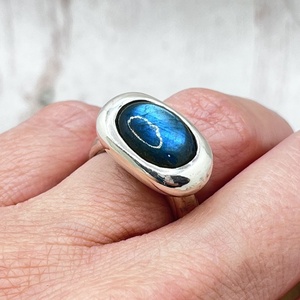 Ezüst gyűrű labradorittal - ékszer - gyűrű - szoliter gyűrű - Meska.hu