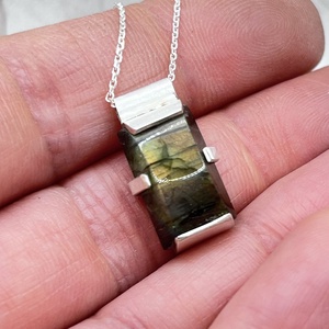 Labradorit ezüst nyaklánc - ékszer - nyaklánc - medál - Meska.hu