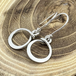 Ezüst hurok fülbevaló - Meska.hu