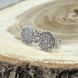 Virágos ezüst bedugós fülbevaló - Meska.hu