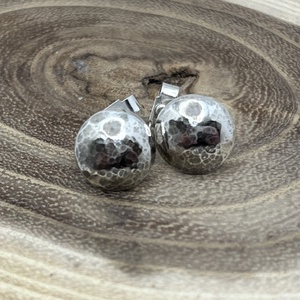 Domború korong ezüst bedugós fülbevaló - Meska.hu