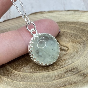 Prehnit ezüst nyaklánc  - ékszer - nyaklánc - statement nyaklánc - Meska.hu