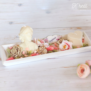 Anyák napi asztaldísz női arc szójagyertyával - otthon & életmód - virágdekoráció - virágdíszek - asztali virágdísz - Meska.hu