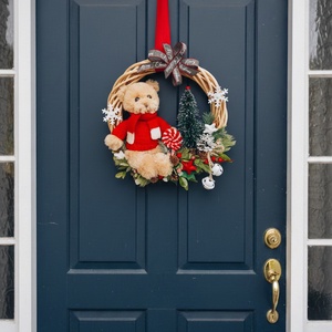 Téli kopogtató plüssmacival - karácsony - karácsonyi lakásdekoráció - karácsonyi ajtódíszek - Meska.hu