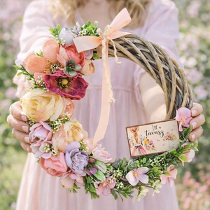 Tavaszi kopogtató , Otthon & Életmód, Dekoráció, Ajtó- és ablak dekoráció, Ajtódísz & Kopogtató, Virágkötés, MESKA