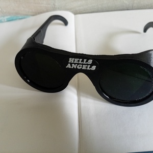 ICON HELLS ANGELS stílusos napszemüveg, 3D nyomtatott, kézzel készült, extra UV védelem, lánghegesztésre is, Ruha & Divat, Sisakhuzat, Mindenmás, MESKA
