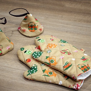 Kancsós edényfogó kesztyű és fedőfogó szett, Otthon & Életmód, Konyhafelszerelés, tálalás, Edényfogó & Edényfedő, Konyhai textil, Varrás, MESKA